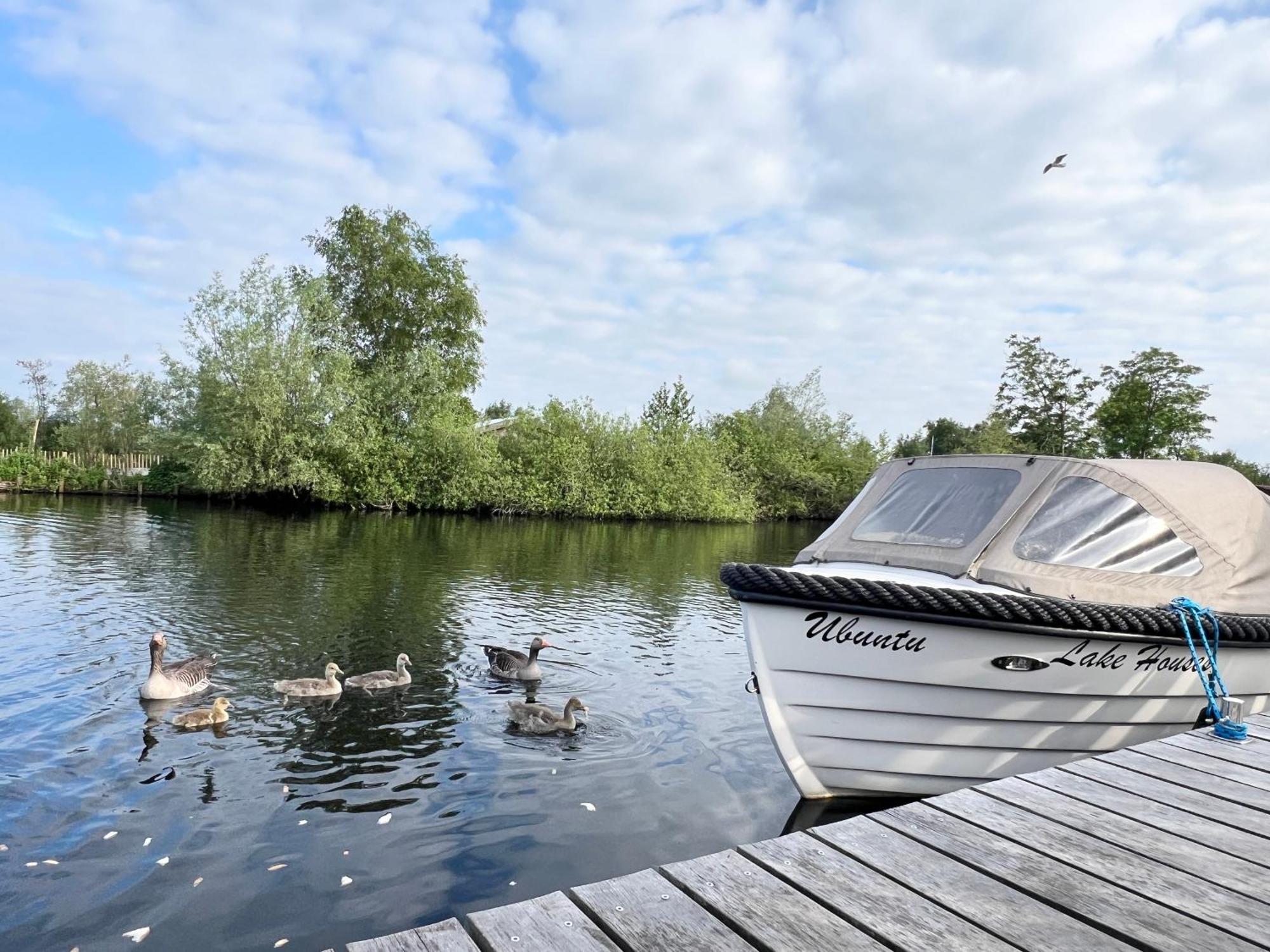 New - Private Residence With Sauna - On A Lake Near Amsterdam Vinkeveen Eksteriør billede